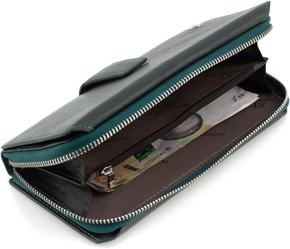 Зелений жіночий гаманець-клатч із натуральної шкіри з кистьовим ремінцем ST Leather 1767376