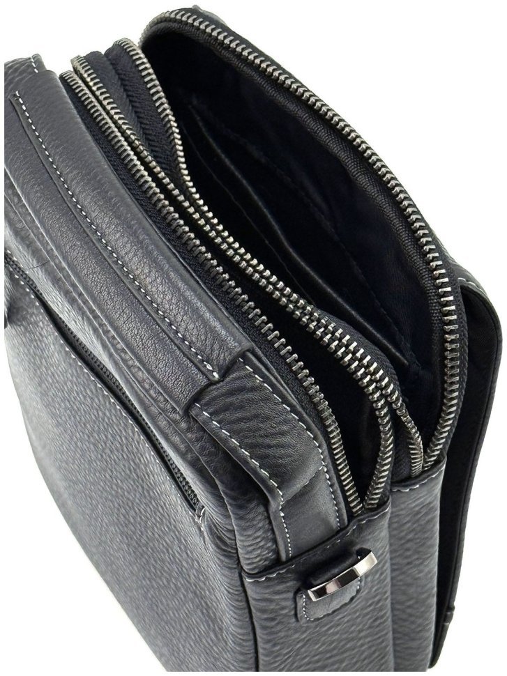 Невелика чоловіча сумка-барсетка з ручкою та плечовим ременем HT Leather 108576 фото №11 Невелика чоловіча сумка-барсетка з ручкою та плечовим ременем HT Leather 108576 modnotak фото №11