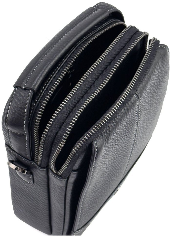 Невелика чоловіча сумка-барсетка з ручкою та плечовим ременем HT Leather 108576 фото №12 Невелика чоловіча сумка-барсетка з ручкою та плечовим ременем HT Leather 108576 modnotak фото №12