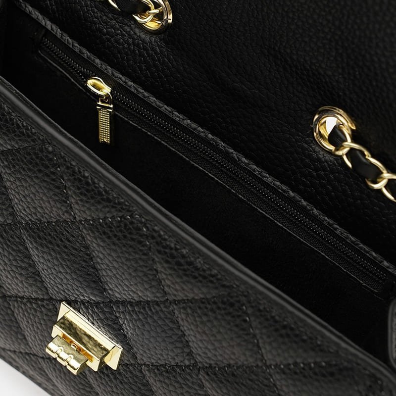 Стеганая женская сумка из фактурной кожи с плечевым ремнем-цепочкой Borsa Leather 108876 черная modnotak фото №5