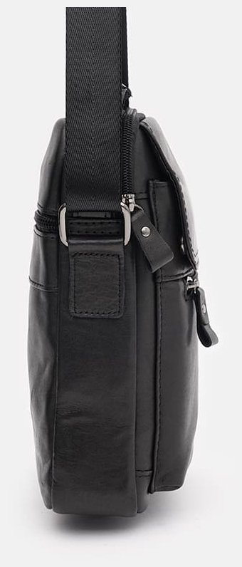 Чорна чоловіча сумка-барсетка з гладкої шкіри з ручкою Keizer 71677