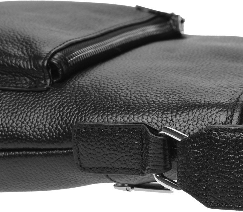 Небольшая тонкая мужская сумка на плечо из натуральной кожи черного цвета Keizer (15668)