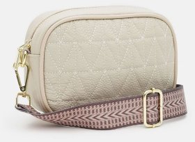 Стильная женская сумка из натуральной кожи бежевого цвета Borsa Leather 94677