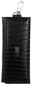 Кожаная ключница с лазерной текстурой на кнопке с карабином для крепления на сумке Desisan 107577 черного цвета