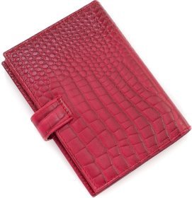 Кожаная обложка для документов красного цвета под кожу крокодила KARYA (19496)