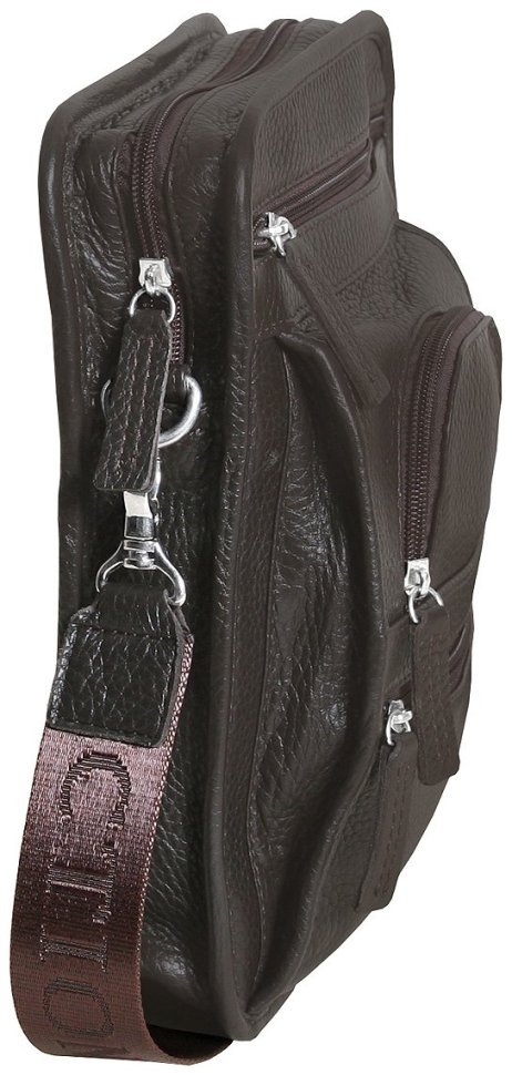 Повсякденна чоловіча сумка через плече із фактурної шкіри коричневого кольору Vip Collection 102378 фото №5 Повсякденна чоловіча сумка через плече із фактурної шкіри коричневого кольору Vip Collection 102378 modnotak фото №5