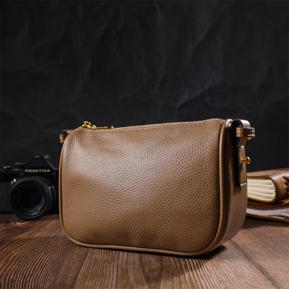 Женская сумка-кроссбоди из натуральной кожи бежевого цвета с одной лямкой Vintage (2422128)