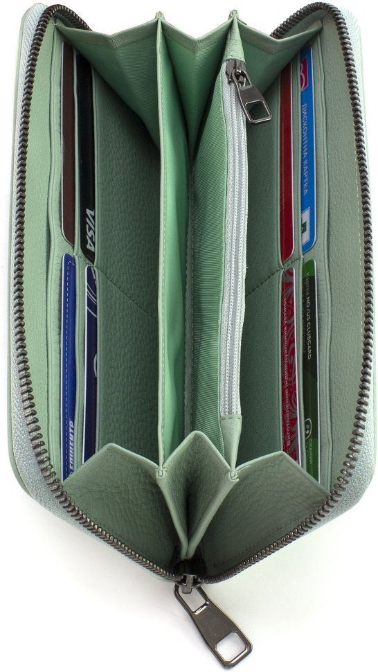 Большой женский кожаный кошелек фисташкового цвета с молниевой застежкой Marco Coverna 68678