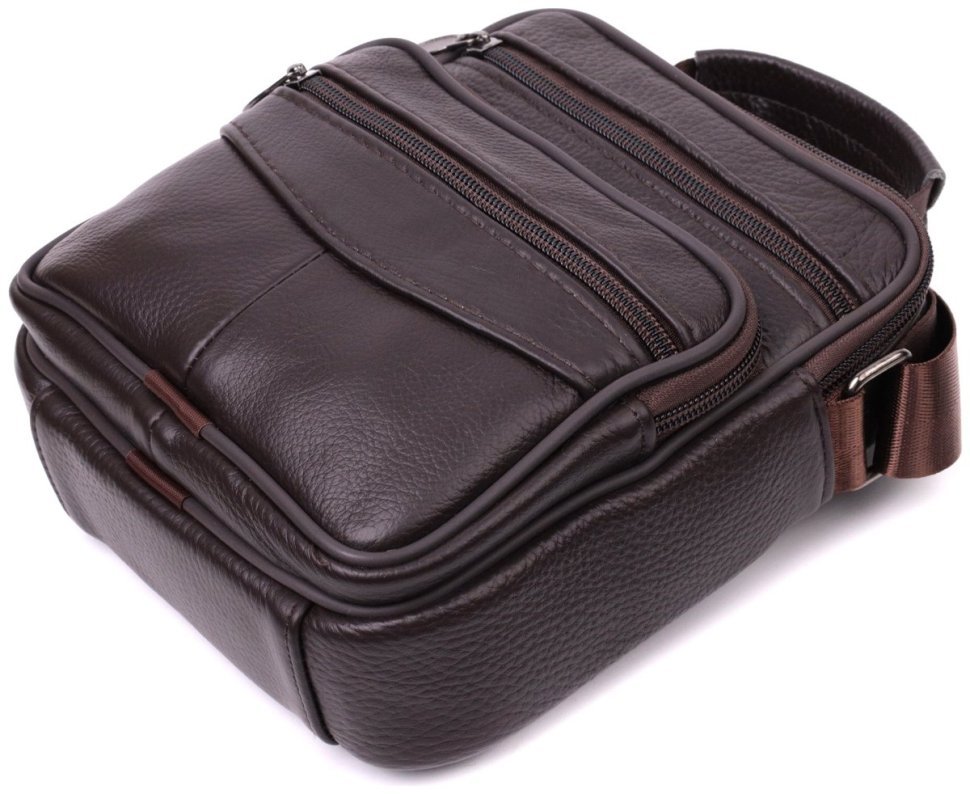 Небольшая сумка барсетка из натуральной кожи коричневого цвета с ручкой и плечевым ремнем Vintage Style 91079 фото №3 Небольшая сумка барсетка из натуральной кожи коричневого цвета с ручкой и плечевым ремнем Vintage Style 91079 modnotak фото №3