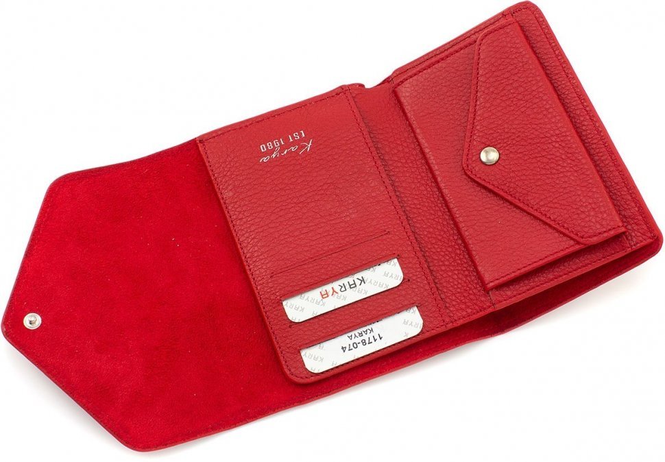 Жіночий червоний гаманець на кнопці з лакової шкіри з фактурою змії KARYA (19986)
