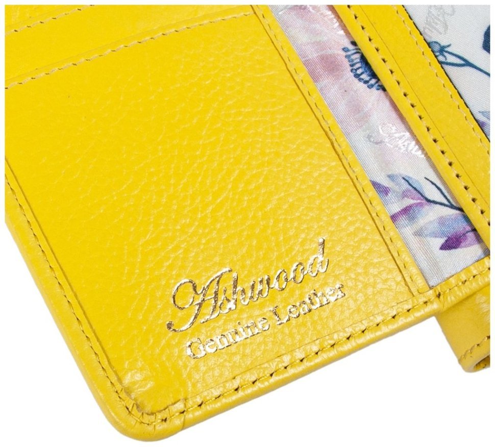 Вместительный женский кошелек из фактурной кожи с RFID-защитой Ashwood J54 94179 желтого цвета modnotak фото №8