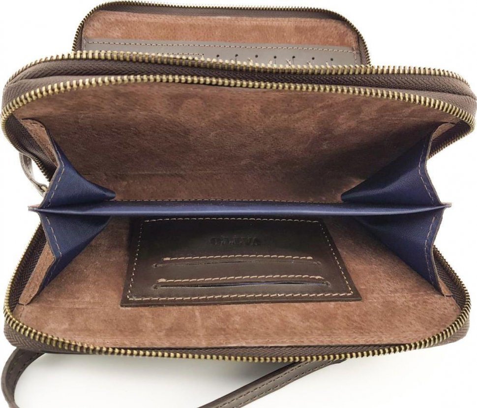 Функціональний чоловічий гаманець - клатч коричневого кольору VATTO (11821)