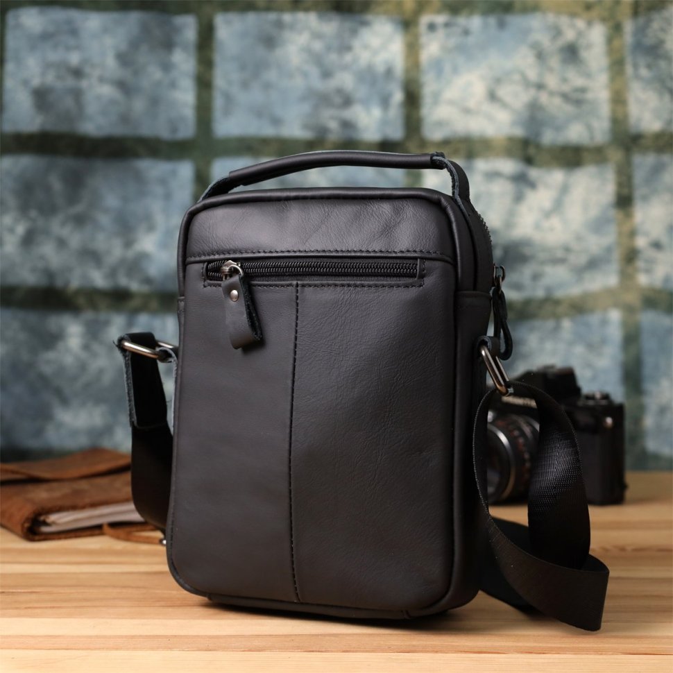 Повсякденна чоловіча сумка барсетка з натуральної шкіри з ручкою для носіння Vintage 98179 чорного кольору фото №10 Повсякденна чоловіча сумка барсетка з натуральної шкіри з ручкою для носіння Vintage 98179 чорного кольору modnotak фото №10