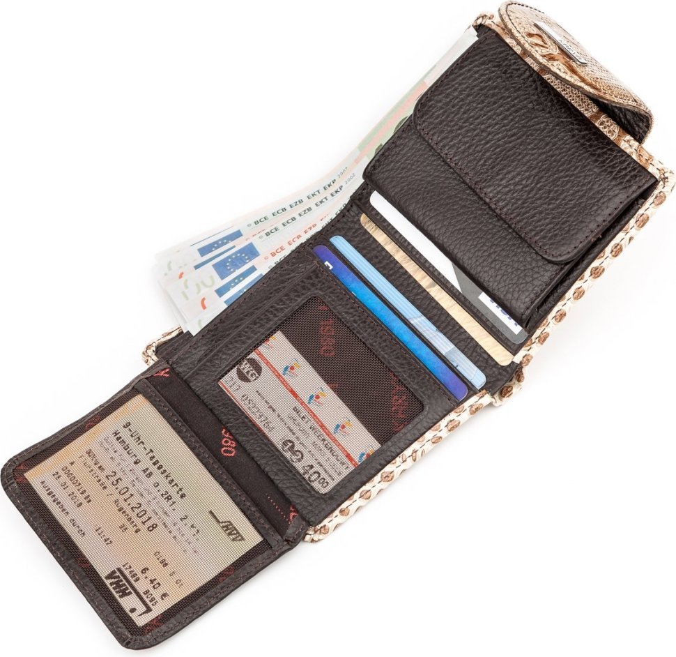 Бежевий жіночий гаманець із натуральної шкіри із застібкою на кнопці KARYA (2417164)