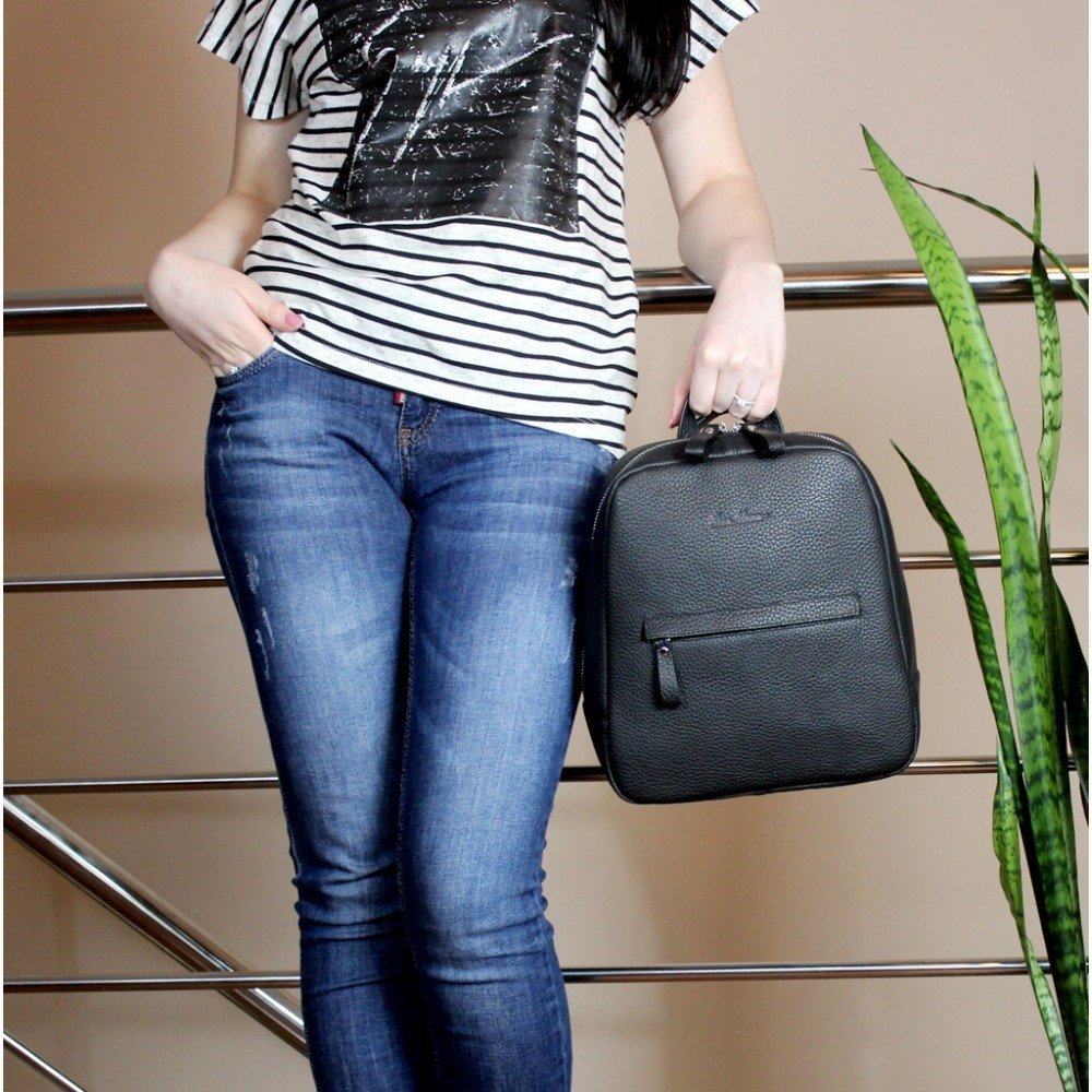 Чорний жіночий рюкзак з натуральної шкіри високої якості Issa Hara (27090)