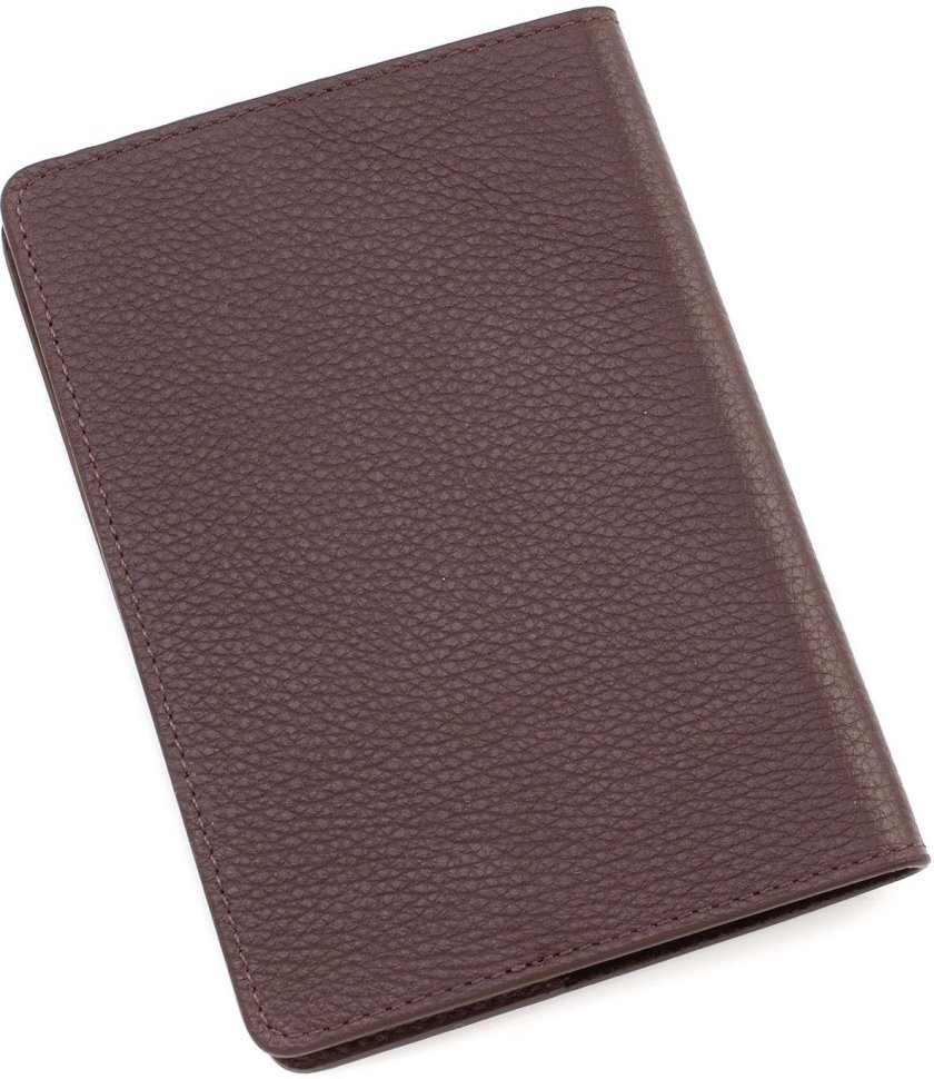 Обкладинка для паспорта зі шкіри флотар в коричневому кольорі KARYA (15563)