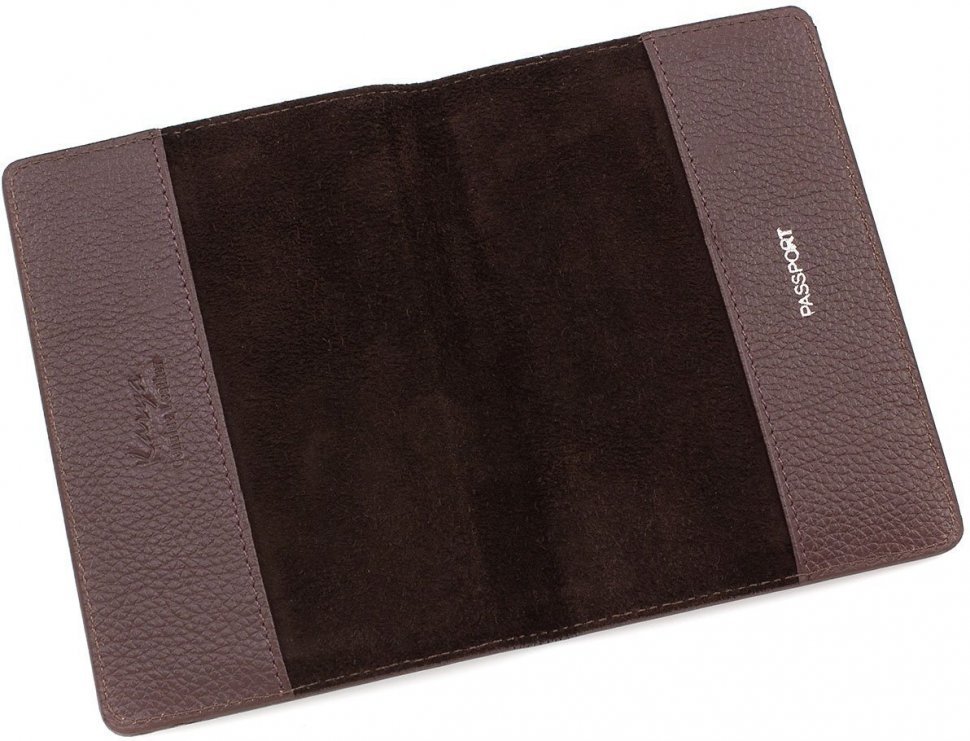 Обкладинка для паспорта зі шкіри флотар в коричневому кольорі KARYA (15563)
