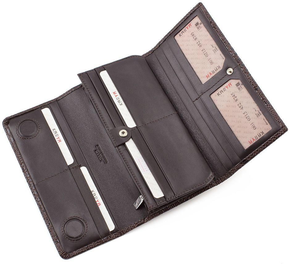 Лаковий коричневий гаманець з фіксацією на магніт KARYA (16193)