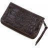 Вертикальний гаманець коричневого кольору з натуральної шкіри під рептилію Tony Bellucci (10803) - 3