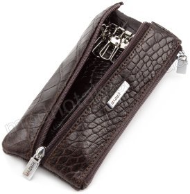 Коричневая большая ключница с фактурой под рептилию KARYA (052-57)