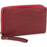 Червоний гаманець середнього розміру з натуральної шкіри під рептилію Tony Bellucci (10802) - 1