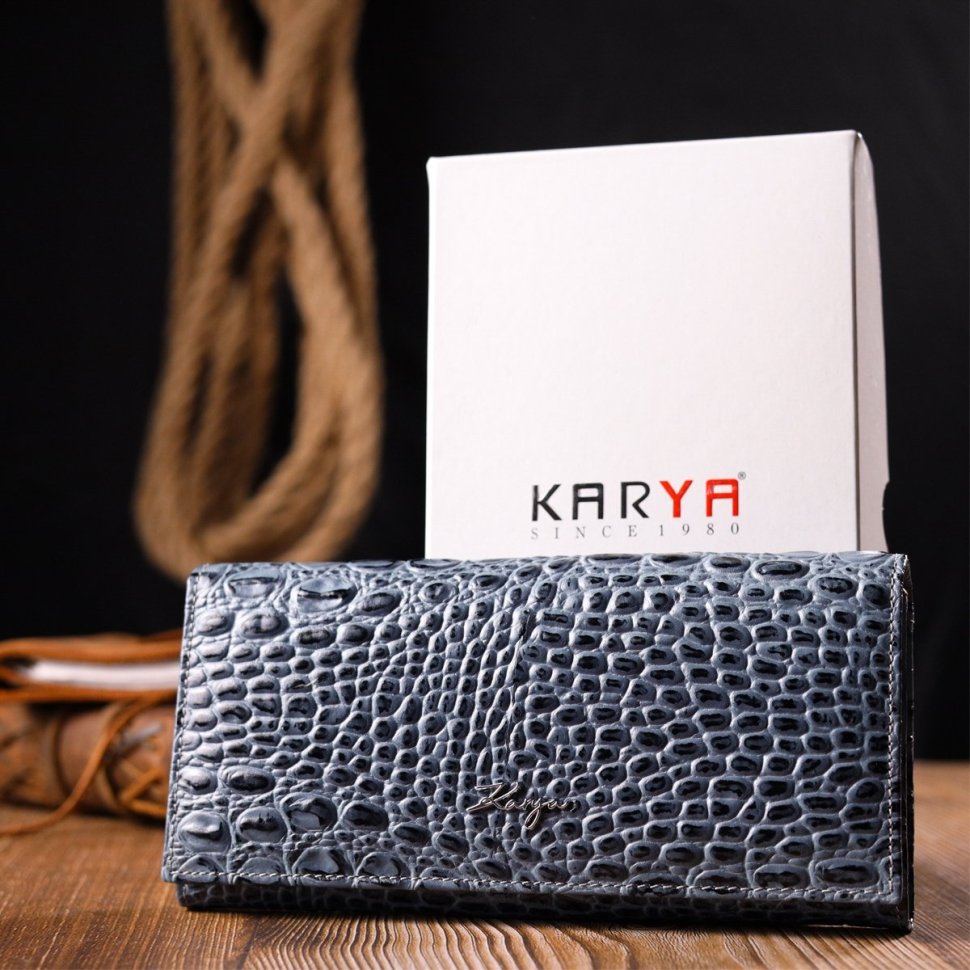 Жіночий горизонтальний гаманець сірого кольору з натуральної шкіри з тисненням під крокодила KARYA (2421169)