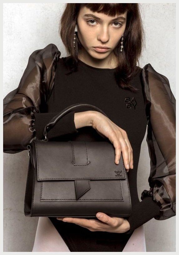 Женская сумка-трапеция из натуральной гладкой кожи черного цвета BlankNote Ester 78983