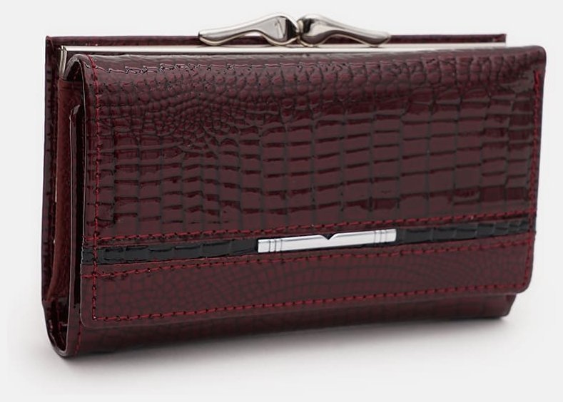 Лаковый кожаный женский кошелек на кнопке с монетницей Ricco Grande 109083 бордового цвета modnotak фото №2