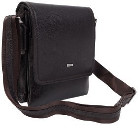 Плечевая мужская сумка из фактурной кожи коричневого цвета с клапаном DESISAN 80184