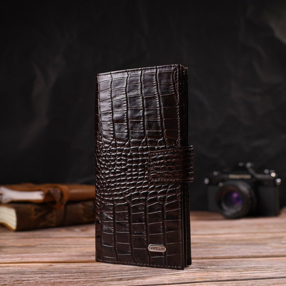 Вертикальний чоловічий гаманець із натуральної коричневої шкіри з тисненням під крокодила CANPELLINI (2421720)