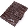 Коричневий чоловічий гаманець із натуральної шкіри з тисненням під крокодила KARYA (2421386) - 1