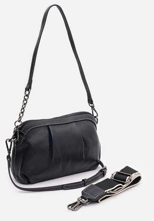 Стильна жіноча сумка із фактурної шкіри чорного кольору з плечовим ремінцем Keizer 71685