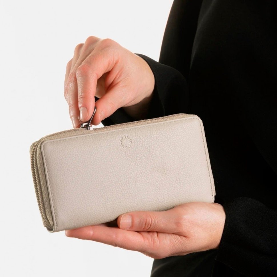 Жіночий гаманець з натуральної шкіри сіро-бежевого кольору Yoshi Baxter Warm Grey (Великобританія) 91785 фото №12 Жіночий гаманець з натуральної шкіри сіро-бежевого кольору Yoshi Baxter Warm Grey (Великобританія) 91785 modnotak фото №12