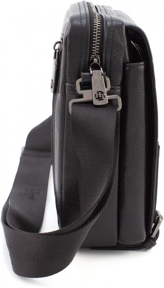 Шкіряна невелика чоловіча сумка чорного кольору з ремінцем через плече H.T Leather (3642-5)