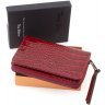 Оригінальний жіночий гаманець червоного кольору з тисненням під крокодила Tony Bellucci (10799) - 7