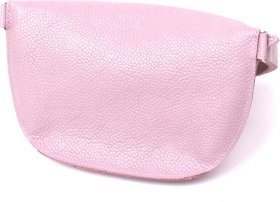 Кожаная практичная женская бананка лилового цвета Shvigel (16376)