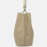 Женская кожаная сумка бежевого цвета с тиснением Ricco Grande (21286) - 4