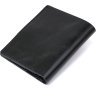 Чорне чоловіче портмоне з натуральної шкіри гладкого типу без монетниці Shvigel (2416502) - 2