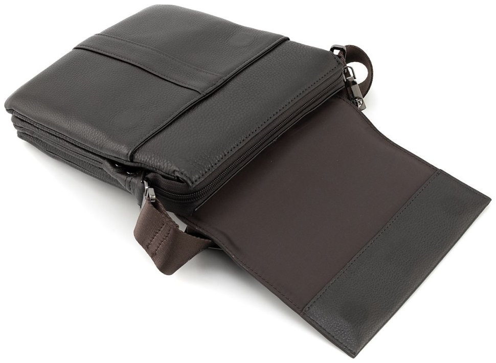 Чоловіча наплечна сумка з натуральної шкіри коричневого кольору HT Leather 78085