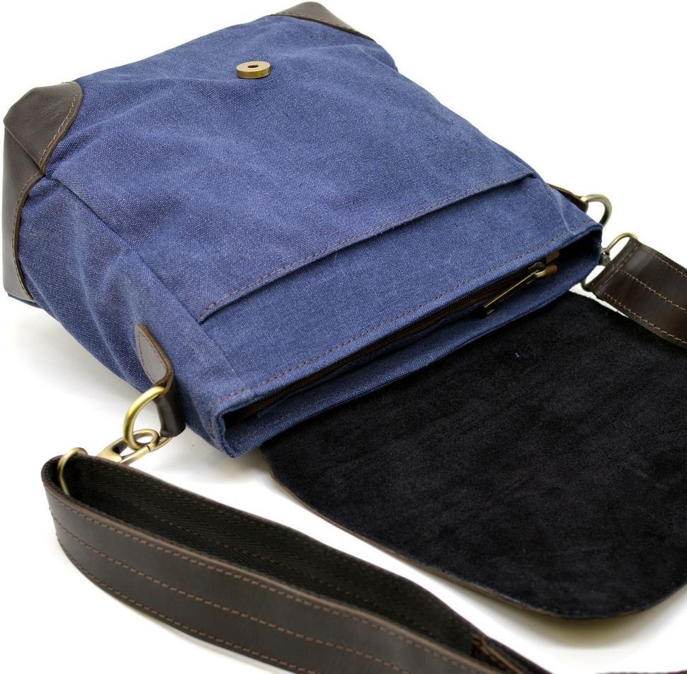 Чоловіча сумка-месенджер середнього розміру з комбінації шкіри та текстилю TARWA (21709)