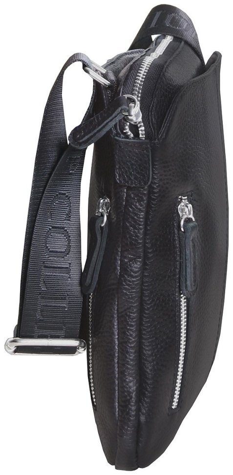 Чоловіча шкіряна сумка планшет на 1 відділення через плече Vip Collection 102486 чорного кольору фото №6 Чоловіча шкіряна сумка планшет на 1 відділення через плече Vip Collection 102486 чорного кольору modnotak фото №6