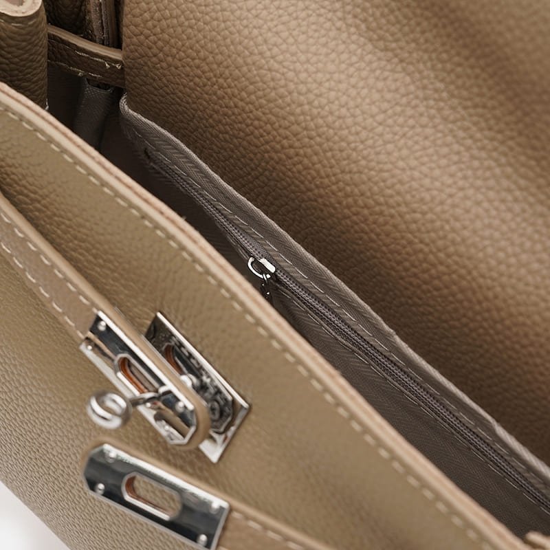 Деловая женская сумка из натуральной кожи с ручкой Borsa Leather 108886 бежевого цвета modnotak фото №5