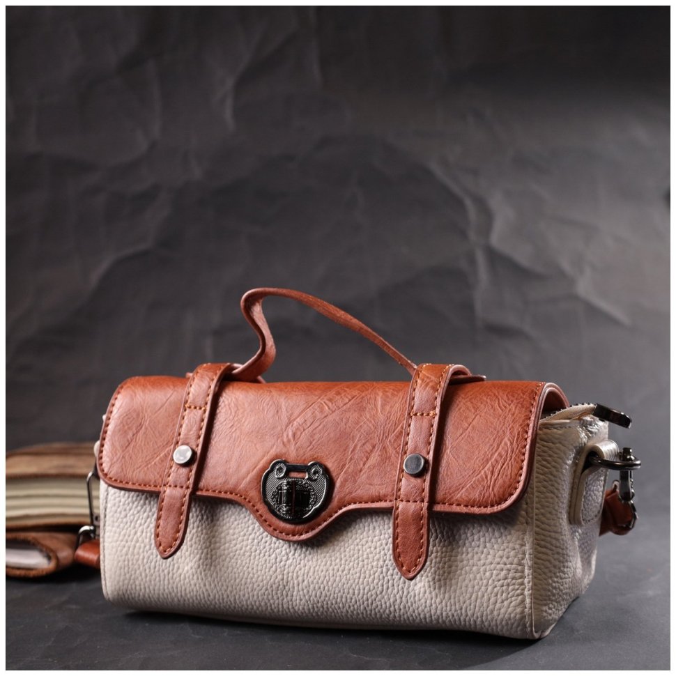 Женская сумка горизонтального формата из натуральной кожи молочно-коричневого цвета Vintage 2422350