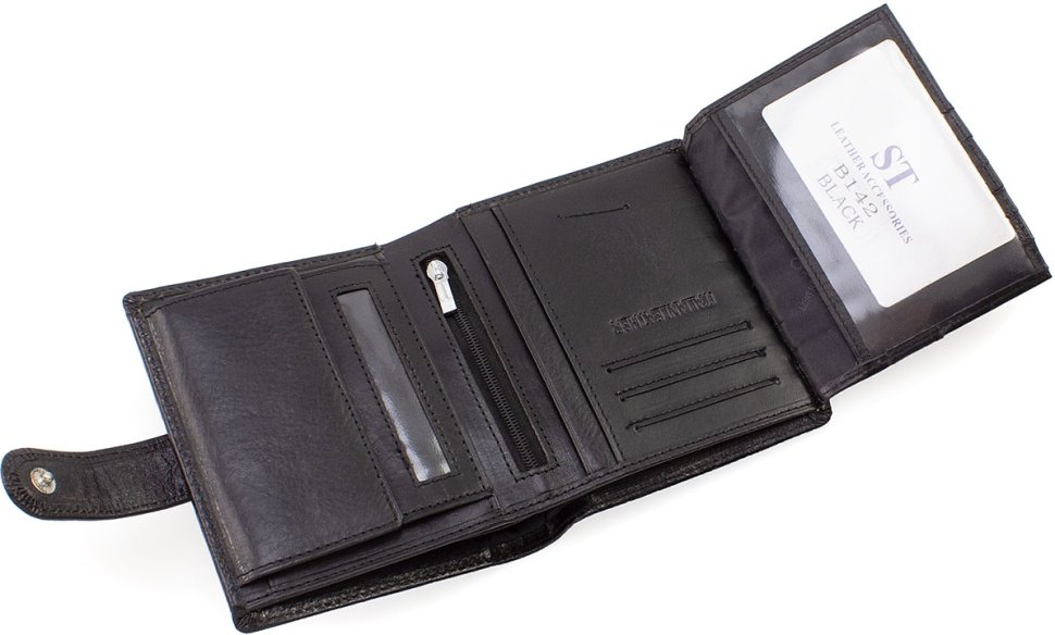 Черное мужское портмоне из гладкой кожи с хлястиком на кнопке ST Leather (21523)