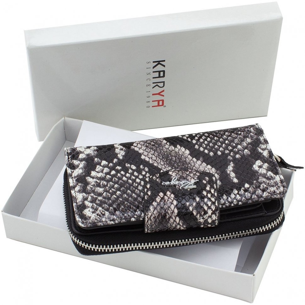 Чорно-білий жіночий гаманець-клатч із натуральної шкіри з фактурою змії KARYA (19976)