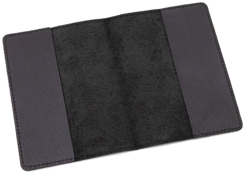 Кожаная обложка на паспорт Leather Collection 94587 черного цвета modnotak фото №2