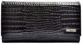 Місткий жіночий гаманець із натуральної шкіри під фактуру крокодила Desisan 106887 чорного кольору на кнопці