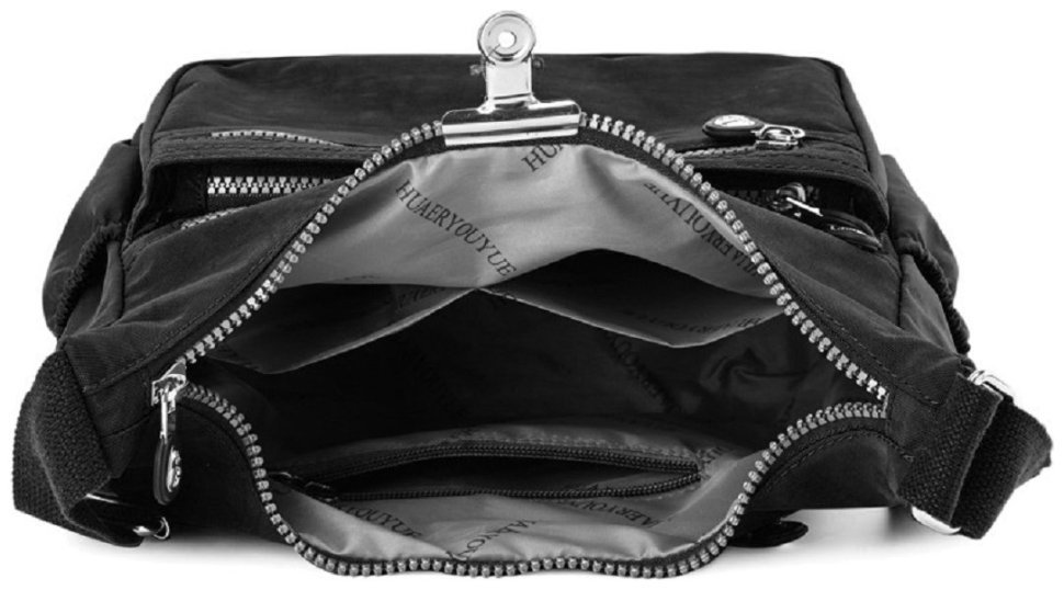 Плечевая женская сумка среднего размера из черного текстиля Confident 77587