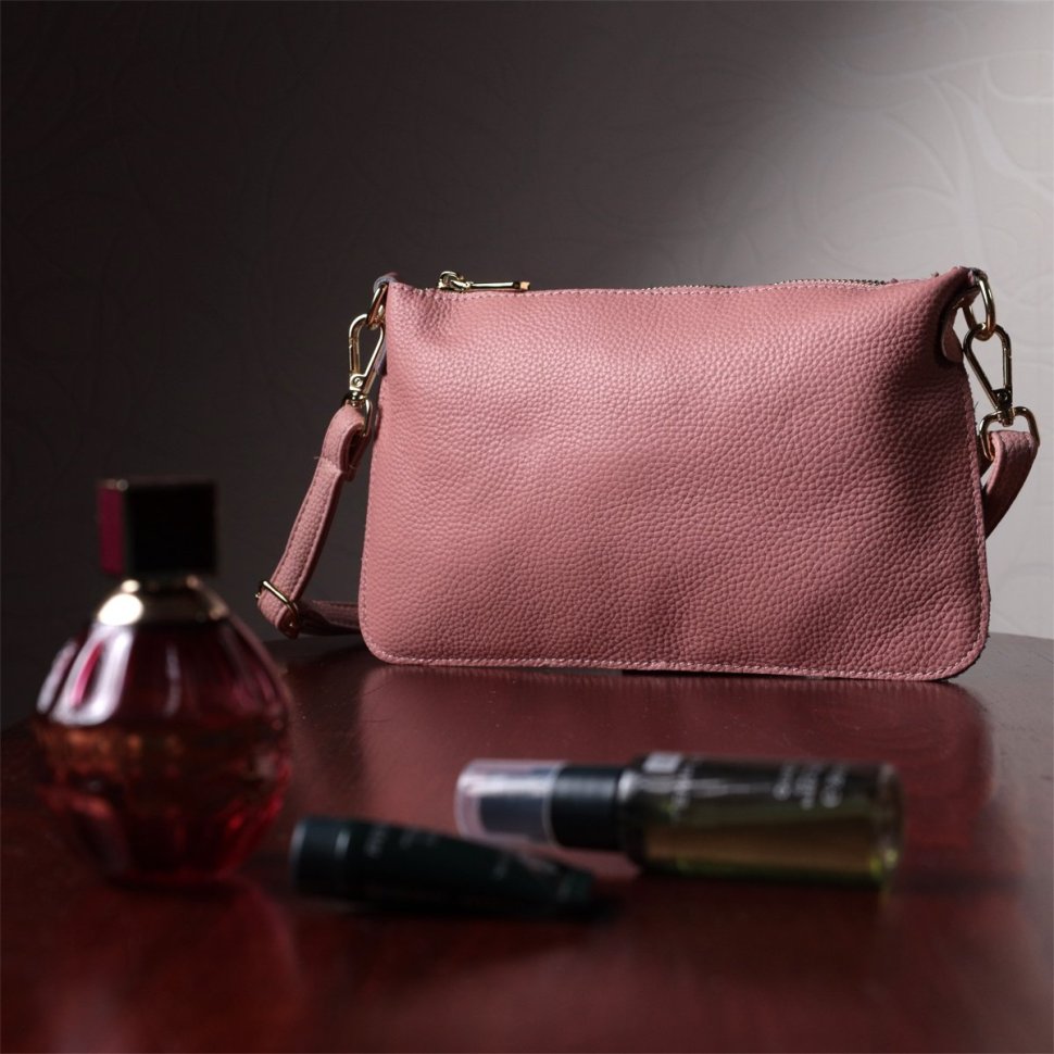 Яркая кожаная женская сумка-клатч с двумя ремнями Vintage 22644 Розовая modnotak фото №10