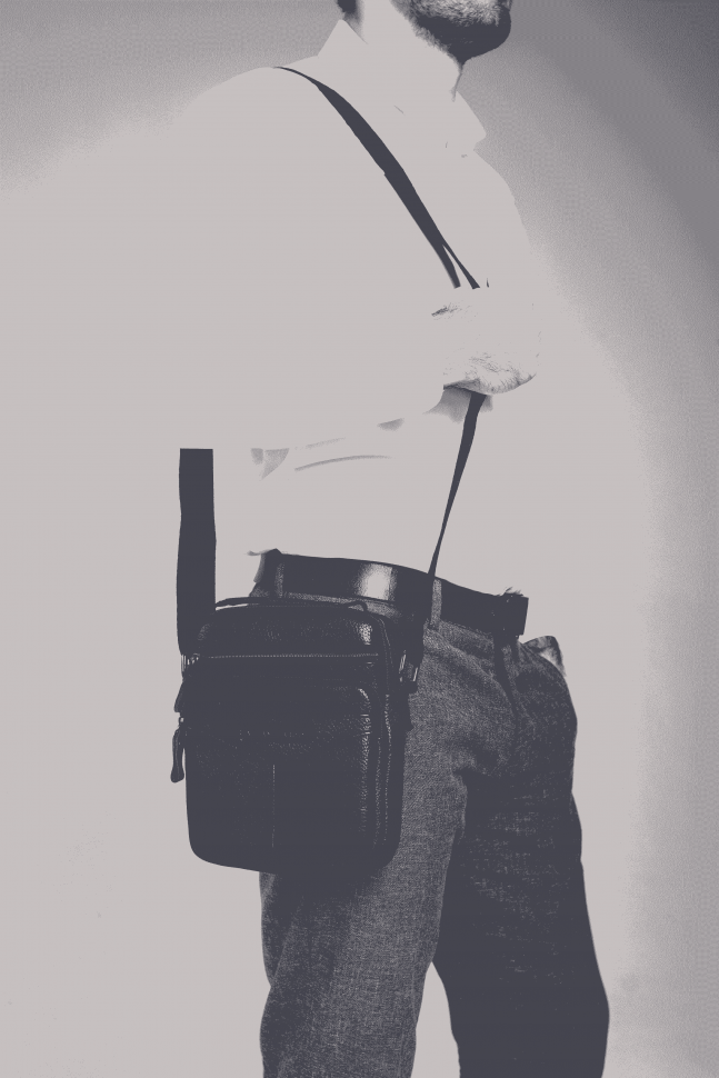 Компактная мужская сумка-барсетка из зернистой кожи черного цвета Allan Marco (15830)